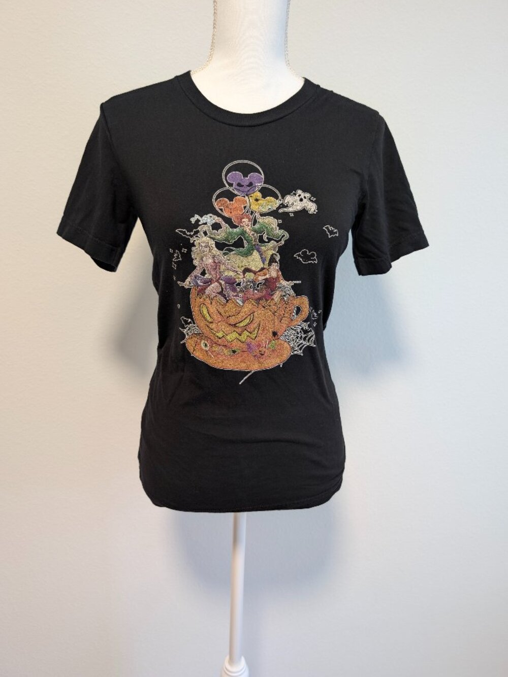 Bella Canvas Disney Hocus Pocus Sanderson Sisters Halloween Graphic Tee XS